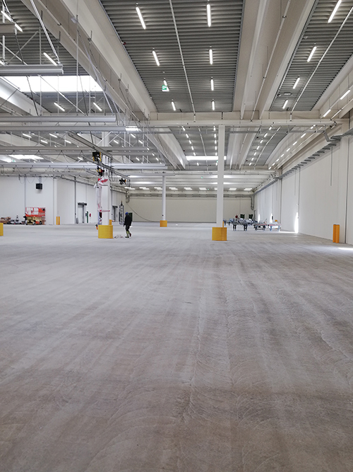 Stevns Miljø Service fejede lagerhal.